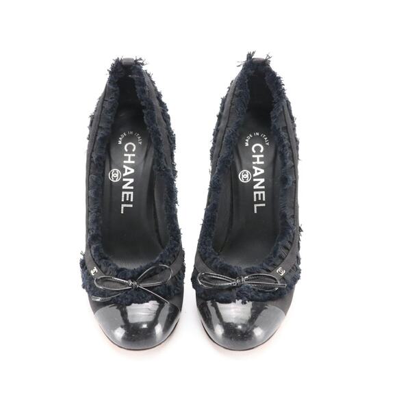 Chanel Interlocking CC Logo Satin Pumps - Size: 4.5 | US4.5, IT34.5 - Picture 2 of 6